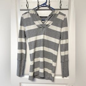 Long Sleeve hooded Shirt